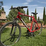 Borgo Tre Rose Valiano
