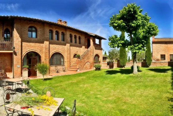 Hotel Borgo Tre Rose 3*
