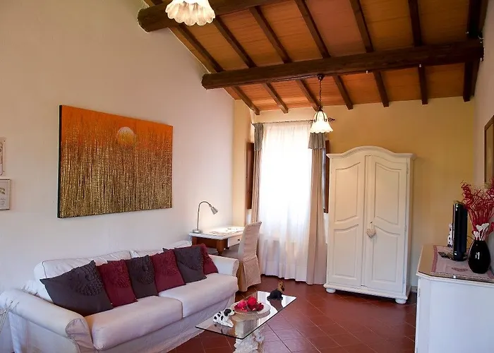 Hotel Borgo Tre Rose 3*