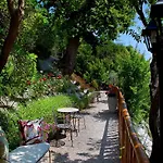 Hotel Borgo Tre Rose 3*