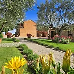 Borgo Tre Rose Valiano