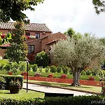 Borgo Tre Rose Valiano