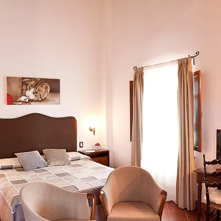 Hotel Borgo Tre Rose 3*
