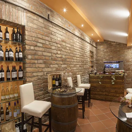 Hotel Borgo Tre Rose Valiano