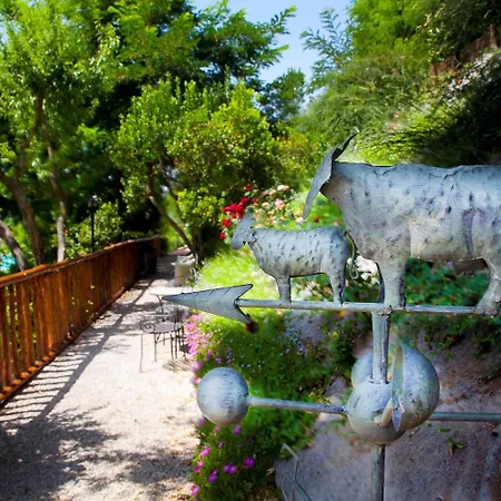 Borgo Tre Rose Hotel