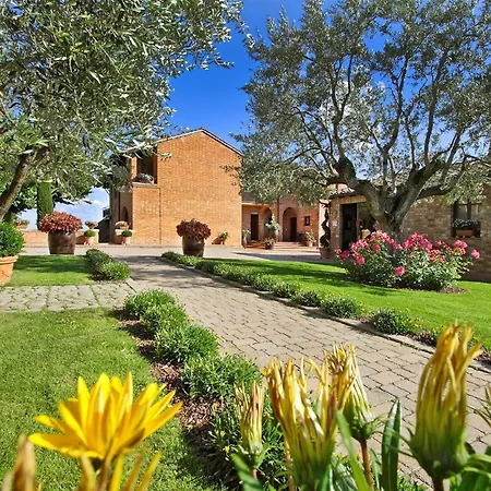 Borgo Tre Rose Valiano