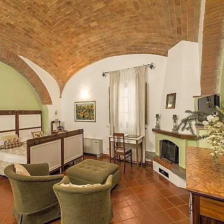 Отель Borgo Tre Rose 3*