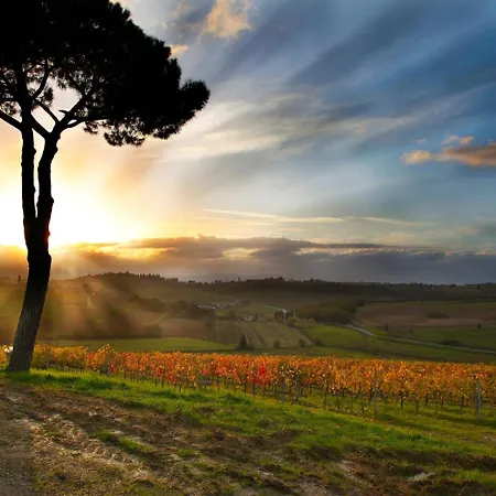Borgo Tre Rose Отель 3*