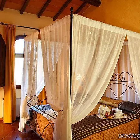 Borgo Tre Rose 3* Valiano