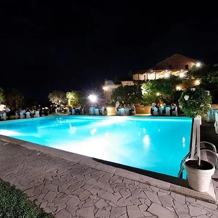 Borgo Tre Rose Hotel Valiano